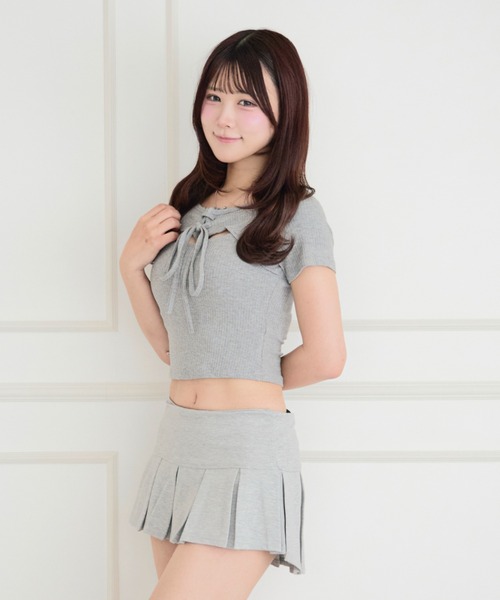 ALLuRing ChaRm(アリュリングチャーム)の「Cutout Off-shoulder Rib Blouse / カットアウトオフショルダーリブブラウス(シャツ/ブラウス・レディース・ブラック/ホワイト/グレー/ベージュ・FREE)」の20枚目の写真