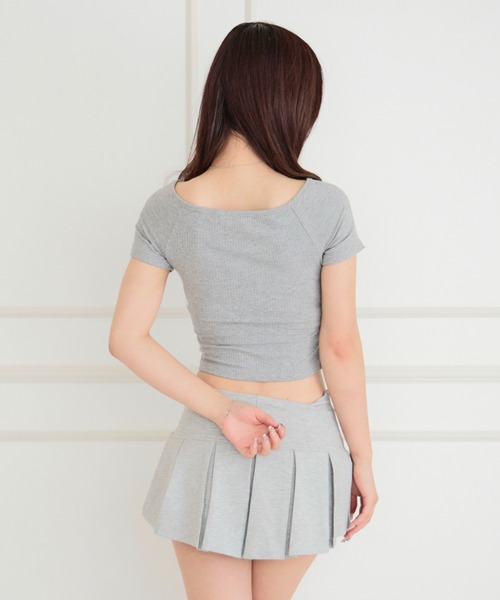 ALLuRing ChaRm(アリュリングチャーム)の「Cutout Off-shoulder Rib Blouse / カットアウトオフショルダーリブブラウス(シャツ/ブラウス・レディース・ブラック/ホワイト/グレー/ベージュ・FREE)」の21枚目の写真