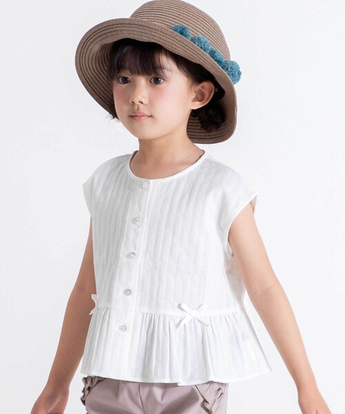BeBe(ベベ)の「(キャミソール付)カラミストライプ裾フリルボックスブラウス(100~160cm)(シャツ/ブラウス・キッズ・ホワイト/グリーン・150cm/120cm/130cm/140cm)」の1枚目の写真