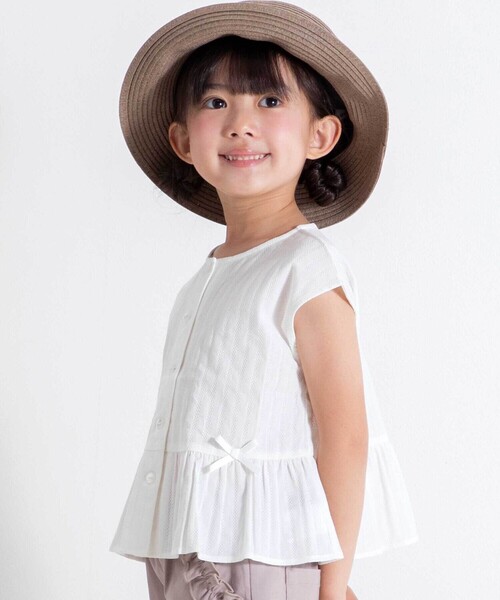 BeBe(ベベ)の「(キャミソール付)カラミストライプ裾フリルボックスブラウス(100~160cm)(シャツ/ブラウス・キッズ・ホワイト/グリーン・150cm/120cm/130cm/140cm)」の4枚目の写真