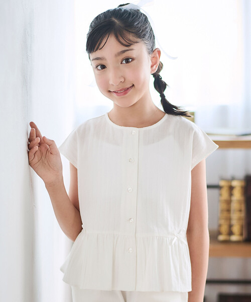 BeBe(ベベ)の「(キャミソール付)カラミストライプ裾フリルボックスブラウス(100~160cm)(シャツ/ブラウス・キッズ・ホワイト/グリーン・150cm/120cm/130cm/140cm)」の7枚目の写真