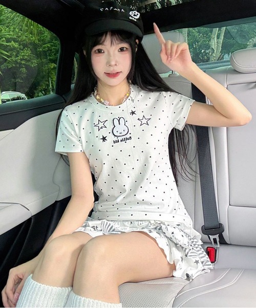 AsheKsha(アシクシャ)の「かわいい刺繍のウサギと水玉柄のラウンドネック・ストレートショルダー半袖Tシャツ(Tシャツ/カットソー・レディース・ホワイト・M)」の20枚目の写真
