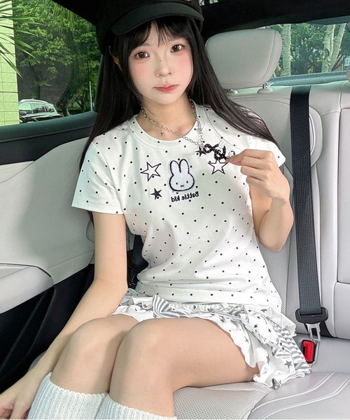 AsheKsha(アシクシャ)の「かわいい刺繍のウサギと水玉柄のラウンドネック・ストレートショルダー半袖Tシャツ(Tシャツ/カットソー・レディース・ホワイト・M)」の19枚目の写真