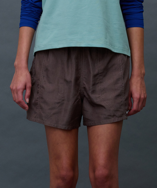MENASOO（ミナス）の「Easy Move Shorts_Brown（その他パンツ・レディース・ブラウン・S/M）」の4枚目の写真