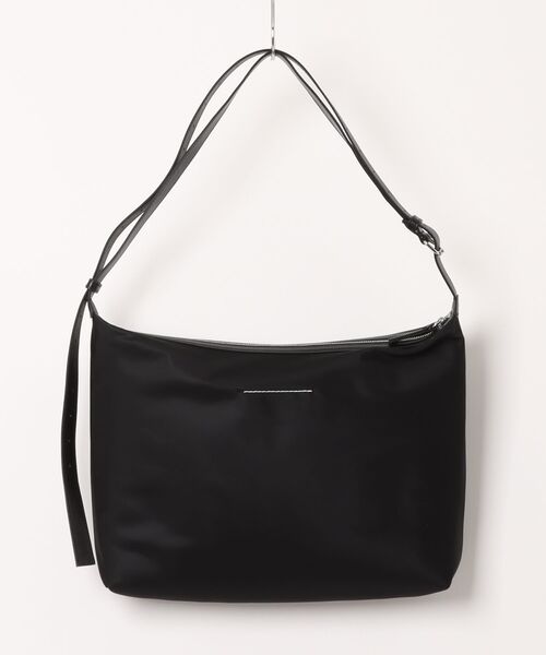 MM6 Maison Margiela（ｴﾑｴﾑｼｯｸｽ ﾒｿﾞﾝ ﾏﾙｼﾞｪﾗ）の「MM6　NYLON CROSSBODY（ショルダーバッグ・メンズ・ブラック・FREE）」の2枚目の写真