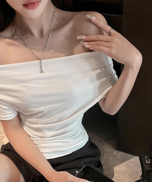 Miniministore(ミニミニストア)の「オフショルTシャツ 胸元ドレープトップス(Tシャツ/カットソー・レディース・ホワイト/ブラック/ブラウン/クリーム・FREE)」の22枚目の写真