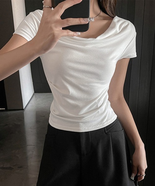 Miniministore(ミニミニストア)の「オフショルTシャツ 胸元ドレープトップス(Tシャツ/カットソー・レディース・ホワイト/ブラック/ブラウン/クリーム・FREE)」の21枚目の写真