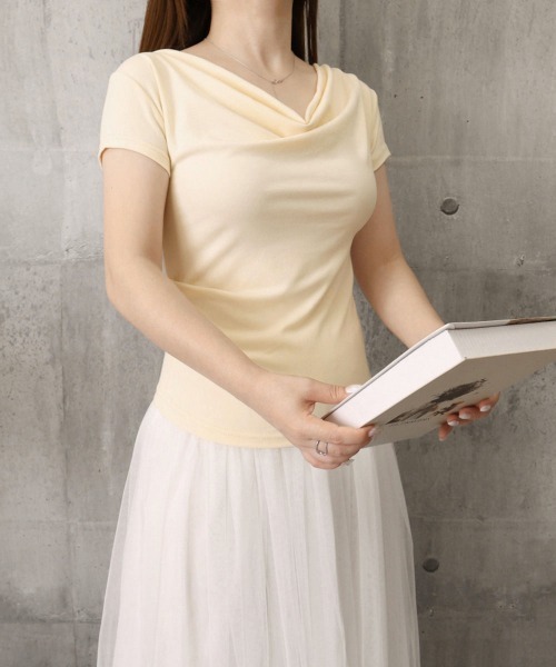 Miniministore(ミニミニストア)の「オフショルTシャツ 胸元ドレープトップス(Tシャツ/カットソー・レディース・ホワイト/ブラック/ブラウン/クリーム・FREE)」の15枚目の写真
