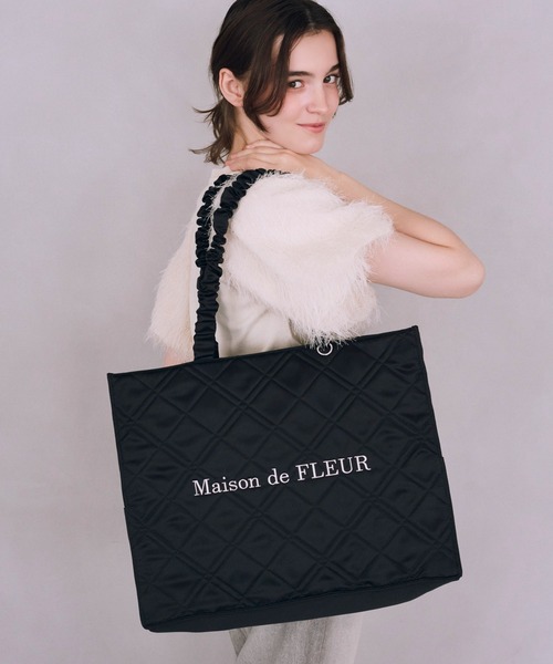 Maison de FLEUR(メゾンドフルール)の「ギャザーハンドルキルティングキャリーオンバッグ(トートバッグ・レディース・ブラック/ライトピンク・FREE)」の1枚目の写真