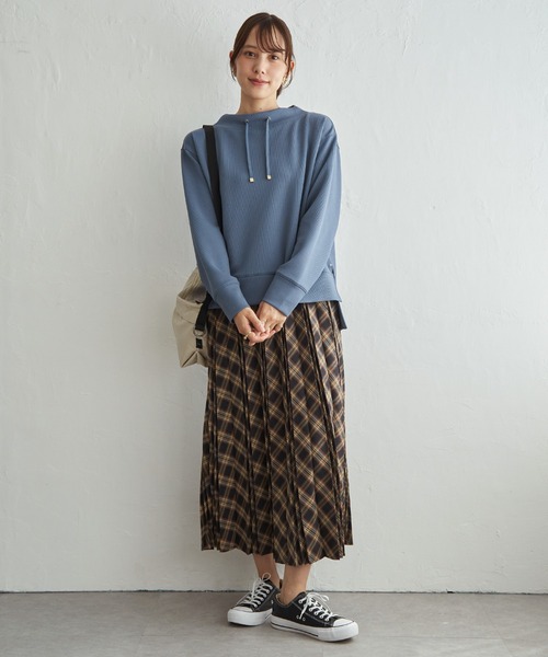 ikka(イッカ)の「チェック柄プリーツスカート(スカート・レディース・ブラウン/ネイビー/チャコール・M/L/S)」の17枚目の写真