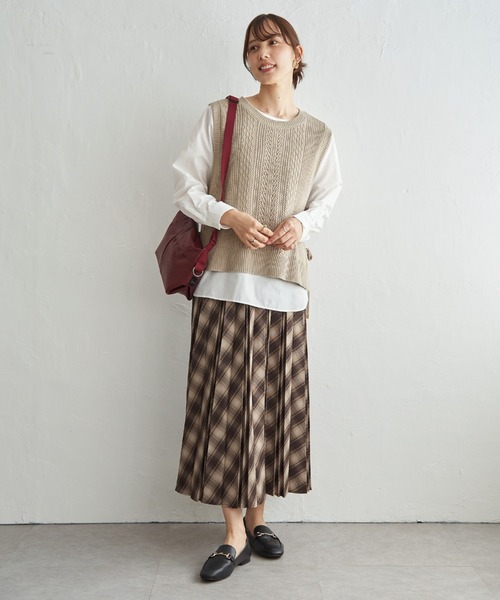 ikka(イッカ)の「チェック柄プリーツスカート(スカート・レディース・ブラウン/ネイビー/チャコール・M/L/S)」の12枚目の写真