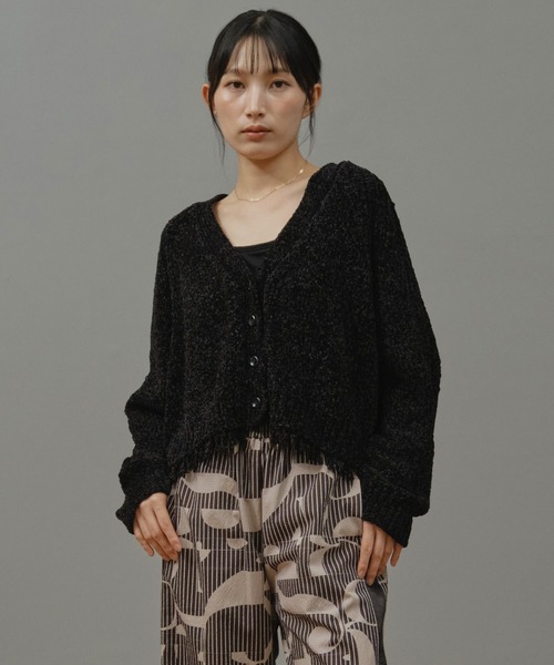 Nunc.(ヌンク)の「ビッグモールアランニットカーディガン(カーディガン/ボレロ・レディース・ベージュ/ブルー/オフホワイト/ブラック・FREE)」の2枚目の写真