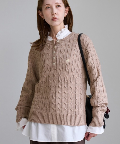 BEVERLY HILLS POLO CLUB(ビバリーヒルズポロクラブ)の「【BEVERLY HILLS POLO CLUB別注】ヘンリーネックミニケーブルニットプルオーバー(ニット/セーター・レディース・ネイビー/ベージュ系その他/レッド/グレー・FREE)」の3枚目の写真
