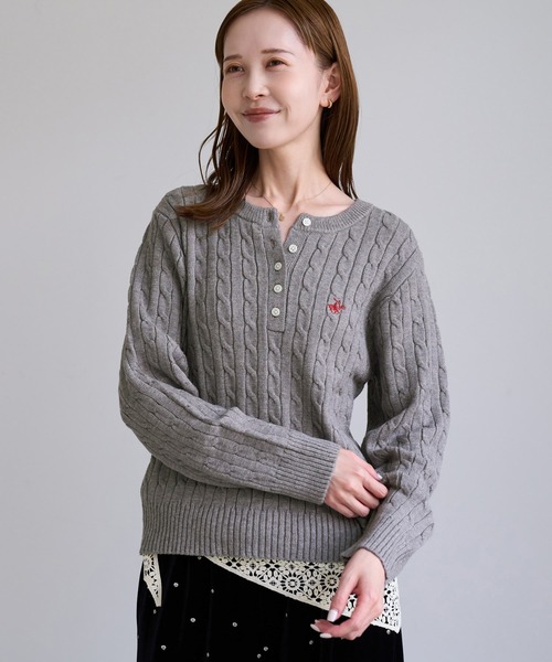 BEVERLY HILLS POLO CLUB(ビバリーヒルズポロクラブ)の「【BEVERLY HILLS POLO CLUB別注】ヘンリーネックミニケーブルニットプルオーバー(ニット/セーター・レディース・ネイビー/ベージュ系その他/レッド/グレー・FREE)」の15枚目の写真