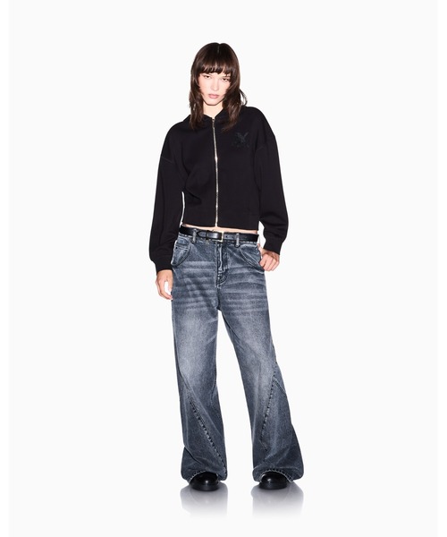 ARMANI EXCHANGE(アルマーニエクスチェンジ)の「【A|X アルマーニ エクスチェンジ】スパンコールロゴ フーデッドジップアップスウェットシャツ(スウェット・レディース・ブラック/ホワイト・LARGE/MEDIUM/SMALL/X-LARGE/X-SMALL)」の6枚目の写真