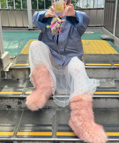 Alley Tokyo(アリートーキョー)の「モンスターファーブーツ(ブーツ・レディース・ベージュ/ピンク/オフホワイト・LARGE/MEDIUM)」の21枚目の写真