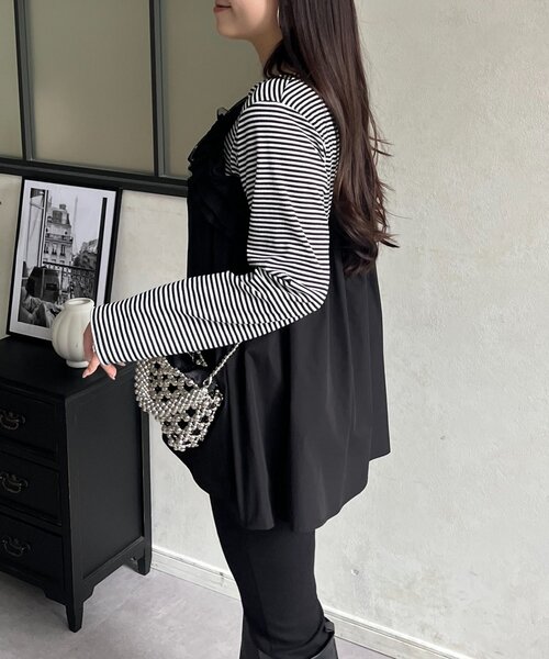 prose verse(プロズヴェール)の「デコルテフリルドッキングトップス(Tシャツ/カットソー・レディース・ブラック・LARGE/MEDIUM)」の6枚目の写真