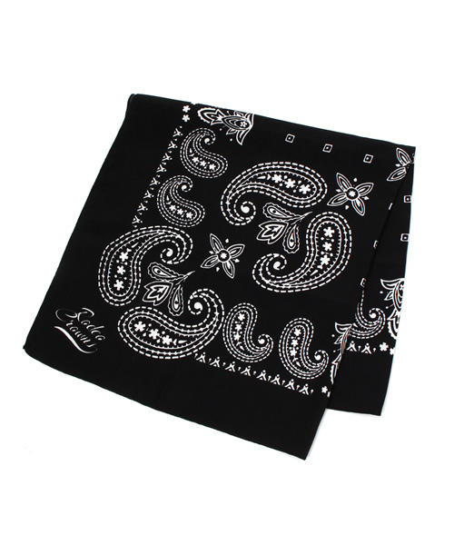 RODEO CROWNS WIDE BOWL（ロデオクラウンズワイドボウル）の「オリジナル ペイズリー バンダナ（バンダナ/スカーフ・レディース・ピンク/ホワイト/グリーン/レッド/ブラック/オレンジ/ネイビー・FREE）」の3枚目の写真
