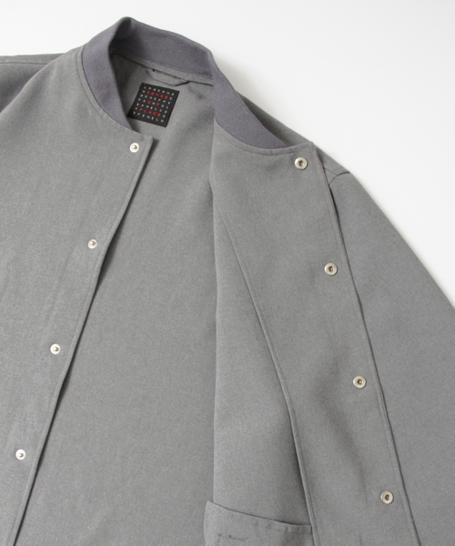 SENSE OF PLACE by URBAN RESEARCH（センスオブプレイスバイアーバンリサーチ）の「リブカラーコーチジャケット（その他アウター・メンズ・グレー/チャコールグレー・LARGE/MEDIUM）」の15枚目の写真