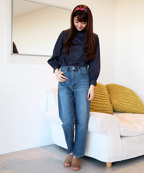 N.（N. Natural Beauty Basic）（エヌエヌナチュラルビューティーベーシック）の「ミディアムウエイトハイウエストテーパードデニム（デニムパンツ・レディース・ダークネイビー/ブルー・MEDIUM/SMALL）」の5枚目の写真