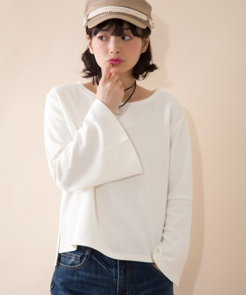 OLIVE des OLIVE（オリーブデオリーブ）の「★チョーカー付Ｖプルオーバー（Tシャツ/カットソー・レディース・ピンク/オフホワイト/サックスブルー/ブラック・FREE）」の2枚目の写真