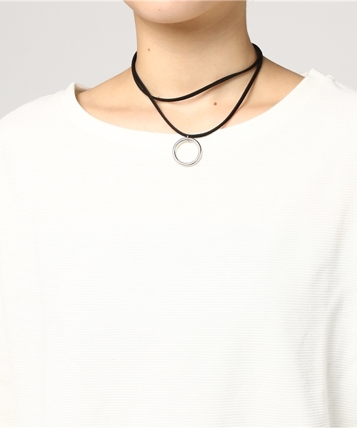 OLIVE des OLIVE（オリーブデオリーブ）の「★チョーカー付Ｖプルオーバー（Tシャツ/カットソー・レディース・ピンク/オフホワイト/サックスブルー/ブラック・FREE）」の8枚目の写真