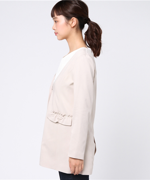 JILL by JILL STUART（ジルバイジルスチュアート）の「FRILL POCKET JACET （その他アウター・レディース・グレー/ベージュ・SMALL/MEDIUM）」の8枚目の写真