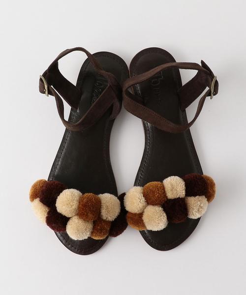BEAUTY&YOUTH UNITED ARROWS（ビューティーアンドユースユナイテッドアローズ）の「＜BALI BALI＞ポンポンフラットサンダル ◆（サンダル・レディース・その他1/ダークブラウン・36/38/37）」の3枚目の写真