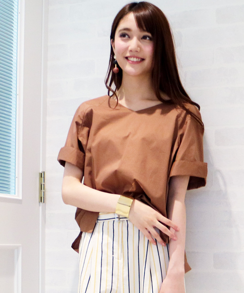 N.(N. Natural Beauty Basic)(エヌエヌナチュラルビューティーベーシック)の「バックギャザーブラウス(シャツ/ブラウス・レディース・ホワイト/ブラウン/レッド/グリーン・MEDIUM)」の3枚目の写真