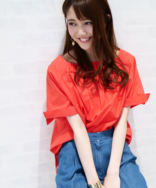 N.(N. Natural Beauty Basic)(エヌエヌナチュラルビューティーベーシック)の「バックギャザーブラウス(シャツ/ブラウス・レディース・ホワイト/ブラウン/レッド/グリーン・MEDIUM)」の1枚目の写真