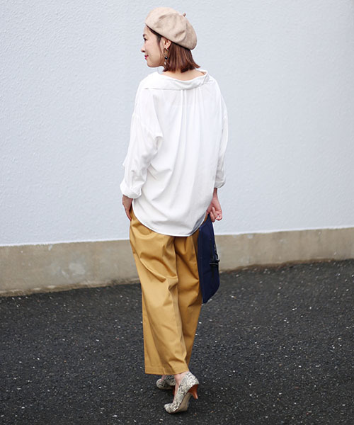 Bou Jeloud(ブージュルード)の「【WEB限定】スキッパーツイストブラウス(シャツ/ブラウス・レディース・ブラック/オフホワイト/カーキ・FREE)」の8枚目の写真