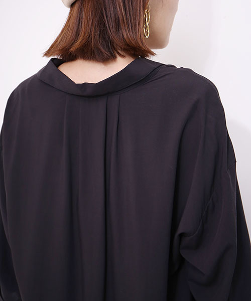 Bou Jeloud(ブージュルード)の「【WEB限定】スキッパーツイストブラウス(シャツ/ブラウス・レディース・ブラック/オフホワイト/カーキ・FREE)」の15枚目の写真