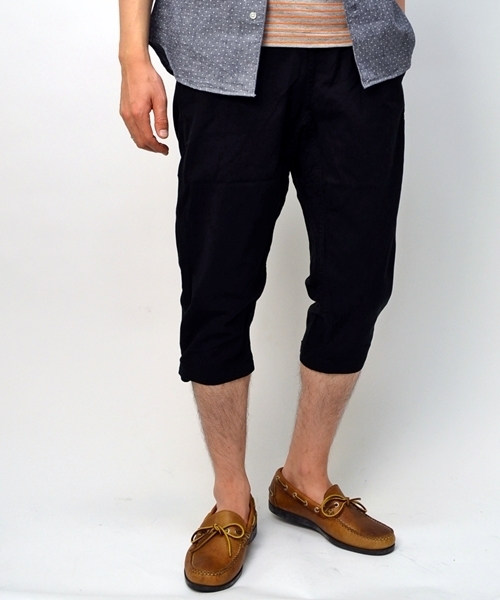 SHIPS(シップス)の「GRAMICCI: クロップドパンツ(その他パンツ・メンズ・グレー/チャコールグレー/ブラック/カーキ/キャメル/ブラウン/ワイン/ピンクゴールド/オリーブ/ネイビー・SMALL/LARGE/MEDIUM)」の2枚目の写真