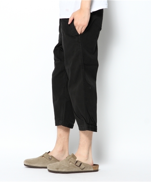 SHIPS(シップス)の「GRAMICCI: クロップドパンツ(その他パンツ・メンズ・グレー/チャコールグレー/ブラック/カーキ/キャメル/ブラウン/ワイン/ピンクゴールド/オリーブ/ネイビー・SMALL/LARGE/MEDIUM)」の11枚目の写真