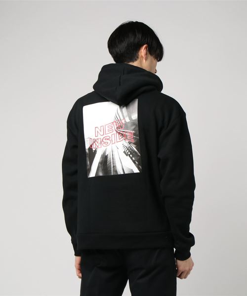 WEGO（ウィゴー）の「WEGO/転写フォトシートプリントパーカー（パーカー・メンズ・ホワイト/ブラック/カーキ/ベージュ/ホワイト系その他/パープル・MEDIUM/LARGE）」の7枚目の写真