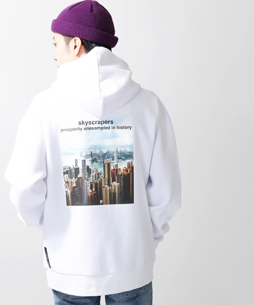 WEGO（ウィゴー）の「WEGO/転写フォトシートプリントパーカー（パーカー・メンズ・ホワイト/ブラック/カーキ/ベージュ/ホワイト系その他/パープル・MEDIUM/LARGE）」の2枚目の写真