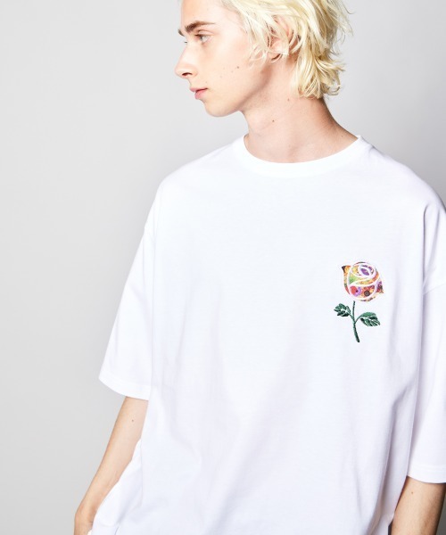rehacer(レアセル)の「rehacer STAND : Flower Rose Wide S/S T / フラワー ローズ ワイド ショートスリーブ Tシャツ(Tシャツ/カットソー・メンズ・ホワイト/ブラック/カーキ・SMALL/MEDIUM/LARGE/X-LARGE/X-SMALL)」の19枚目の写真