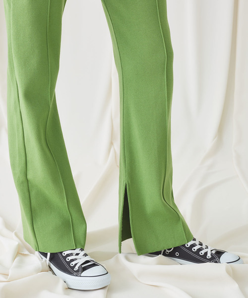 STUDIOUS（ステュディオス）の「【STUDIOUS】Ny/C ピンタック フレアニットパンツ（その他パンツ・レディース・ホワイト/ブラック/ライトグリーン・1/2）」の22枚目の写真