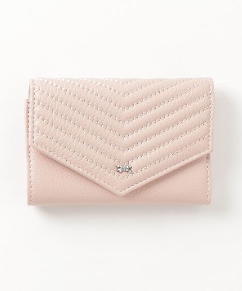 Ted Baker(テッドベーカー)の「NOURR レザーキルティング 三つ折りサイフ(財布)」|ピンク