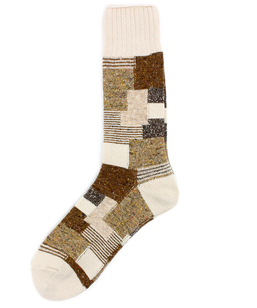 BEAMS(ビームス)の「BEAMS / パッチワーク ソックス(ソックス/靴下・メンズ・ナチュラル/ブラック/ブルー/ネイビー/オリーブ・ONE SIZE)」の2枚目の写真