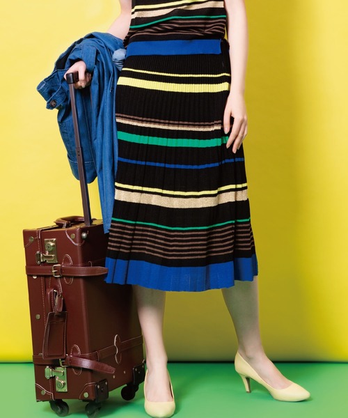 JETSET SOLO PLUS （ジェットセットソロプラス）の「ニットプリーツスカート（スカート・レディース・ホワイト系その他/ブラック系その他・FREE）」の2枚目の写真