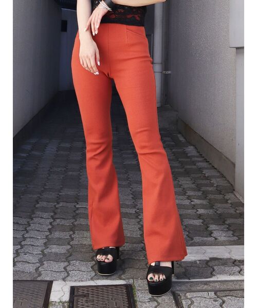 EMODA（エモダ）の「コルセットマークフィットフレアパンツ（その他パンツ・レディース・ブラック/ベージュ/オレンジ・SMALL/MEDIUM）」の3枚目の写真
