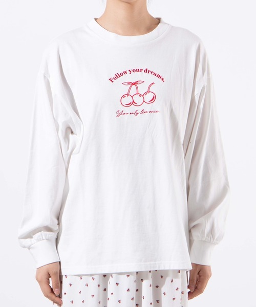 WEGO（ウィゴー）の「WEGO/チェリーボリュームスリーブロンT（Tシャツ/カットソー・レディース・ホワイト/ホワイト系その他・FREE）」の6枚目の写真