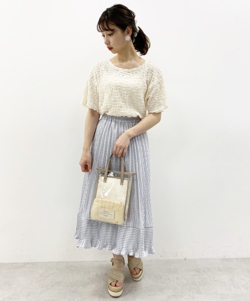 one after another NICE CLAUP（ワンアフターアナザーナイスクラップ）の「バックリボンしぼしぼTシャツ（Tシャツ/カットソー・レディース・ブラック/ベージュ/オフホワイト/ブルーグレー・FREE）」の5枚目の写真