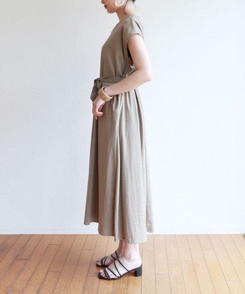 andme(アンドミー)の「コットン2way背中リボンフレアワンピース(ワンピース・レディース・ベージュ/グレー系その他/スミクロ・M)」の20枚目の写真