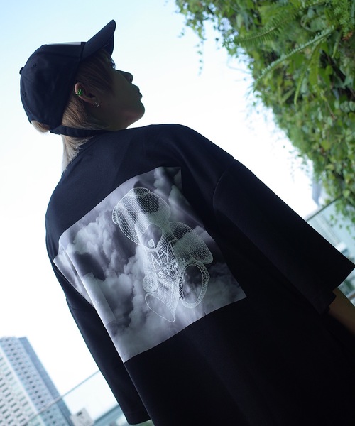 rovtski(ロフトスキー)の「AFYF COOL TECH PRINT BIGTEE/オーバーサイズ クールテック アートプリントビッグTシャツ(Tシャツ/カットソー・メンズ・ホワイト系その他/ブラック系その他/グレー系その他/ブルー系その他/ホワイト系その他2/ホワイト系その他3/ブラック系その他2/ブラック系その他3/グレー系その他2/ブルー系その他2・FREE)」の5枚目の写真