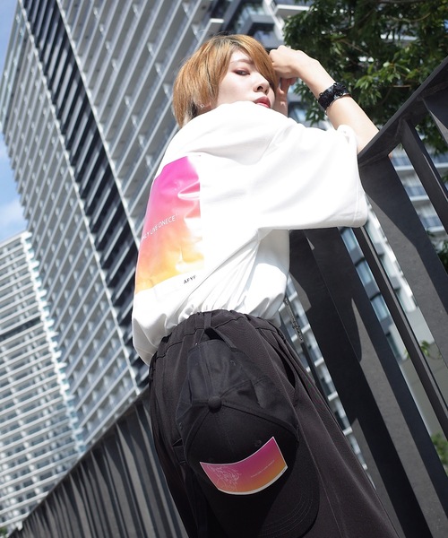 rovtski(ロフトスキー)の「AFYF COOL TECH PRINT BIGTEE/オーバーサイズ クールテック アートプリントビッグTシャツ(Tシャツ/カットソー・メンズ・ホワイト系その他/ブラック系その他/グレー系その他/ブルー系その他/ホワイト系その他2/ホワイト系その他3/ブラック系その他2/ブラック系その他3/グレー系その他2/ブルー系その他2・FREE)」の3枚目の写真
