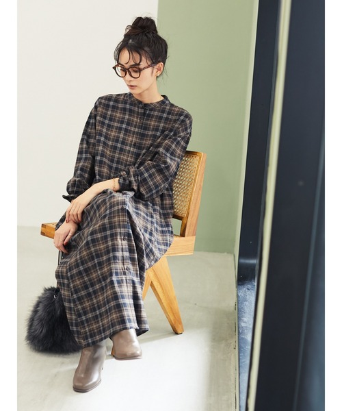 CRAFT STANDARD BOUTIQUE（クラフトスタンダードブティック）の「フロントボタンフレアシャツワンピース●＊（シャツワンピース・レディース・ブラウン/ブラック/ネイビー・FREE）」の9枚目の写真