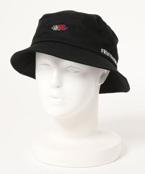 FRUIT OF THE LOOM（フルーツオブザルーム）の「LOGO EMB BUCKET HAT / バケット / ハット / シンプル / ベーシック / カジュアル  / ユニセックス / 刺繍 / ロゴ（ハット・レディース・ホワイト/クリーム/サックスブルー/インディゴブルー/パープル/ピンク/ベージュ/ブラック/ブラック系その他/ブルー/グリーン系その他/サーモンピンク・FREE）」の3枚目の写真