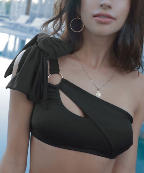 eimy istoire（エイミーイストワール）｜水着一覧 - WEAR